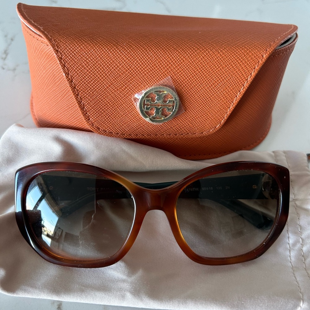 Tory Burch 55mm Polarized Cat Eye Sunglasses